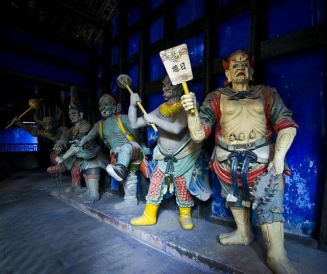 国内最"吓人"的鬼城,建有18层地狱,游客表示很难走完全程!