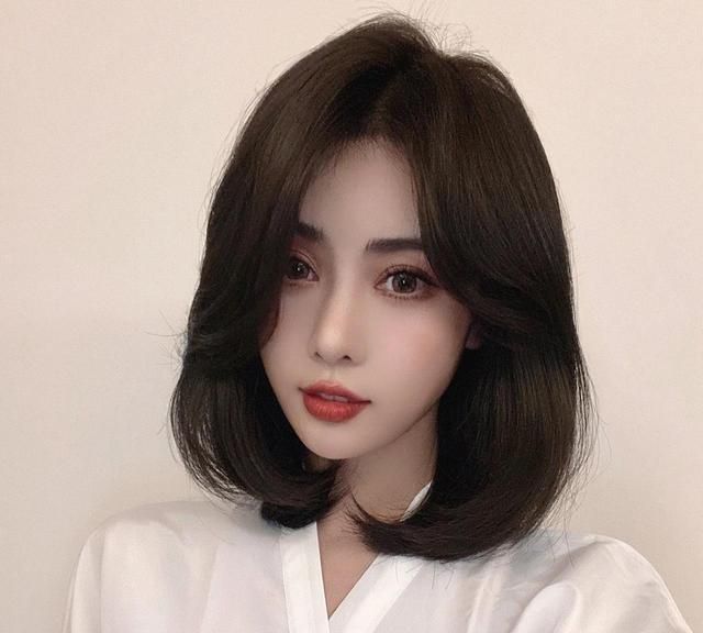 五月适合剪头发,24款时尚减龄发型,谁剪都漂亮