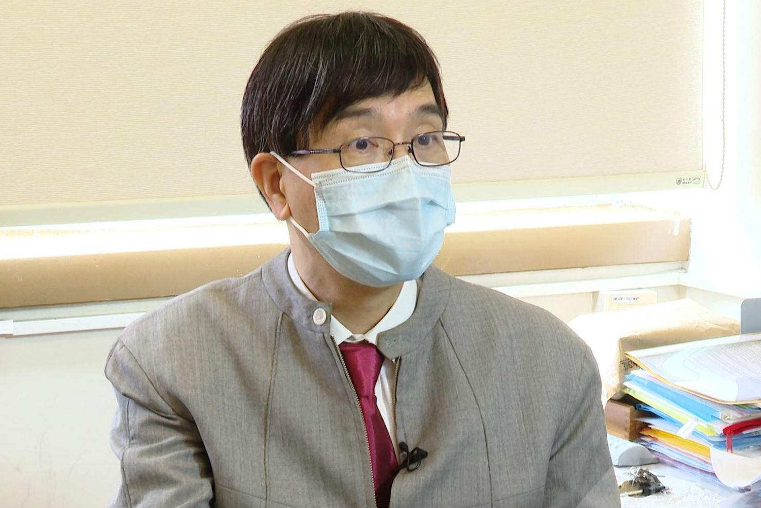 袁国勇:香港政府将向全民派发可重用口罩