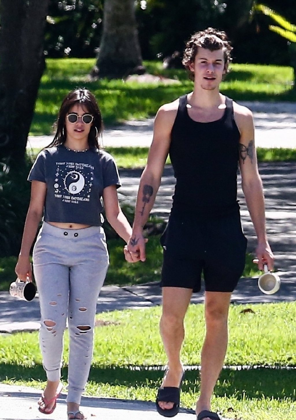 "萌德"和"卡妹"约会照曝光!一个留起小胡子,一个居然长胖了