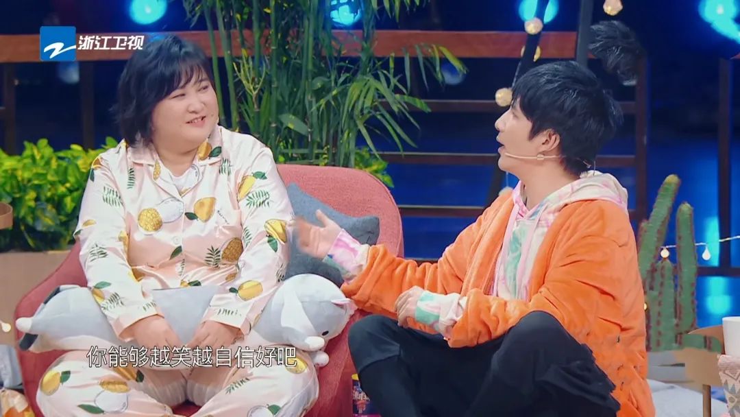 华晨宇关晓彤终于开始来电,沈腾贾玲可以喘口气了