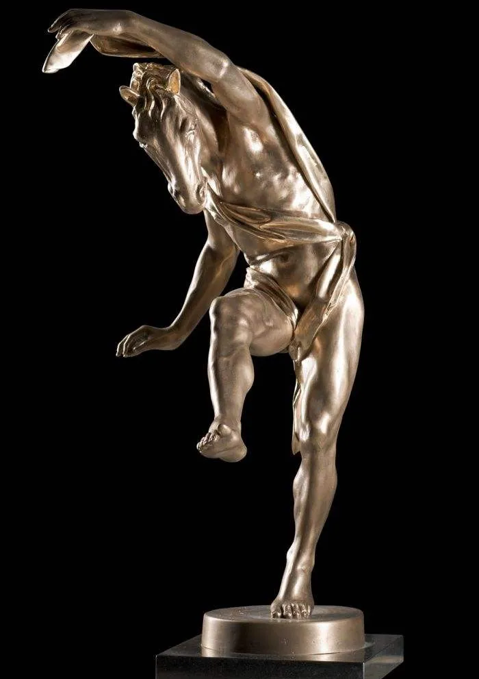 艺术家anna chromy雕塑作品欣赏——心怀创造的圣火