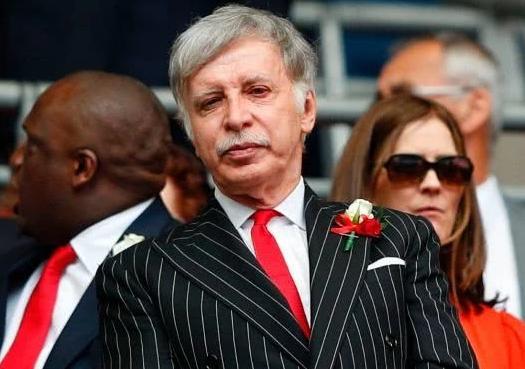 的大股东,克伦克持有全美一百多家购物中心的股份,包括沃尔玛超市,在