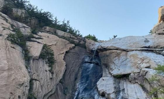 青岛有个海上第一名山,犹如仙境一般,美不胜收,五步一换景!