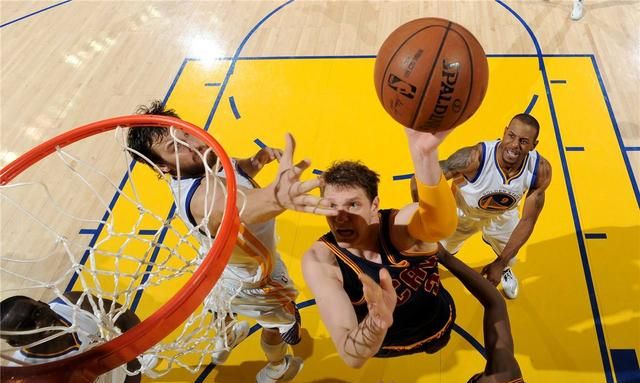 他把nba当提款机,2年一场不打,仍能带走3200万美金|莫兹戈夫|提款机