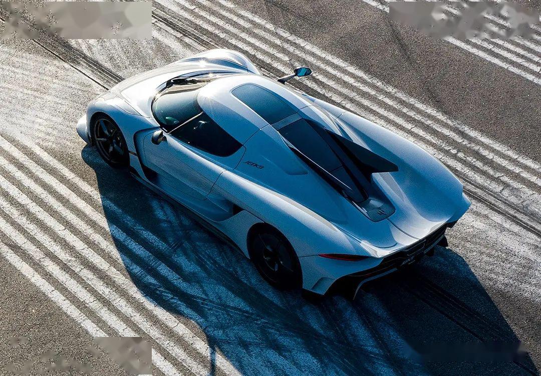 极速500km/h 的科尼赛克 jesko absolut 在机场拍了辑写真