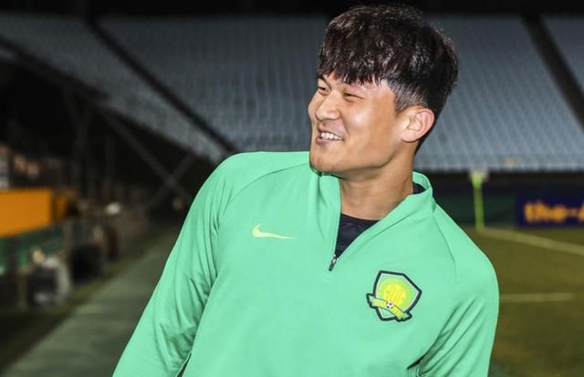 北京国安外援吐槽中国球员:有时候,我要当两个人用!我非常累