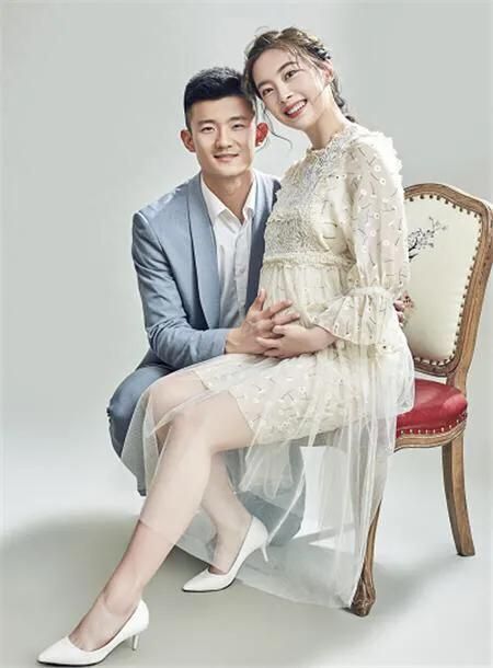 90后羽坛美女,嫁奥运冠军,30岁升级辣妈,模样愈发惊艳