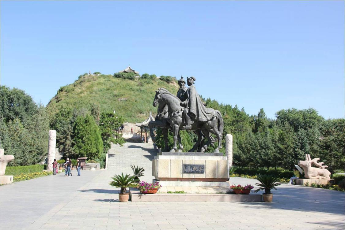 古代四大美人之一的昭君墓,其千年文化历史,值得一看|昭君墓|王昭君