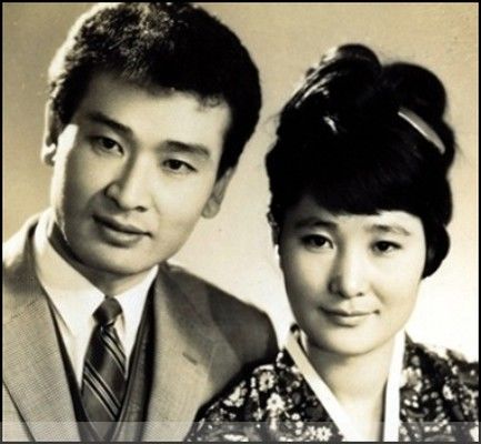 年轻时候的崔熙贞曾经所以以为舞蹈专业生,但是为了嫁给李顺载她放弃