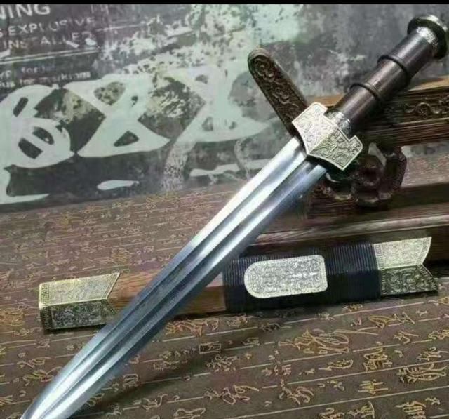 当柳叶撇邂逅青锋剑