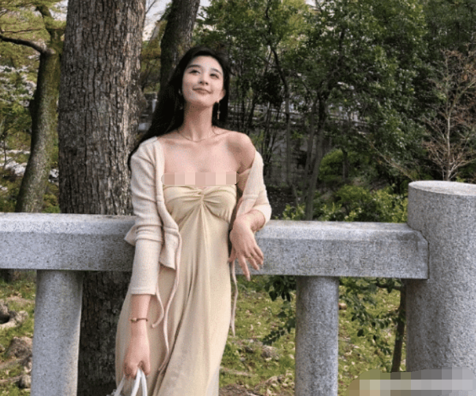 抖音"奶肌"爆红,曾是"最美校花"