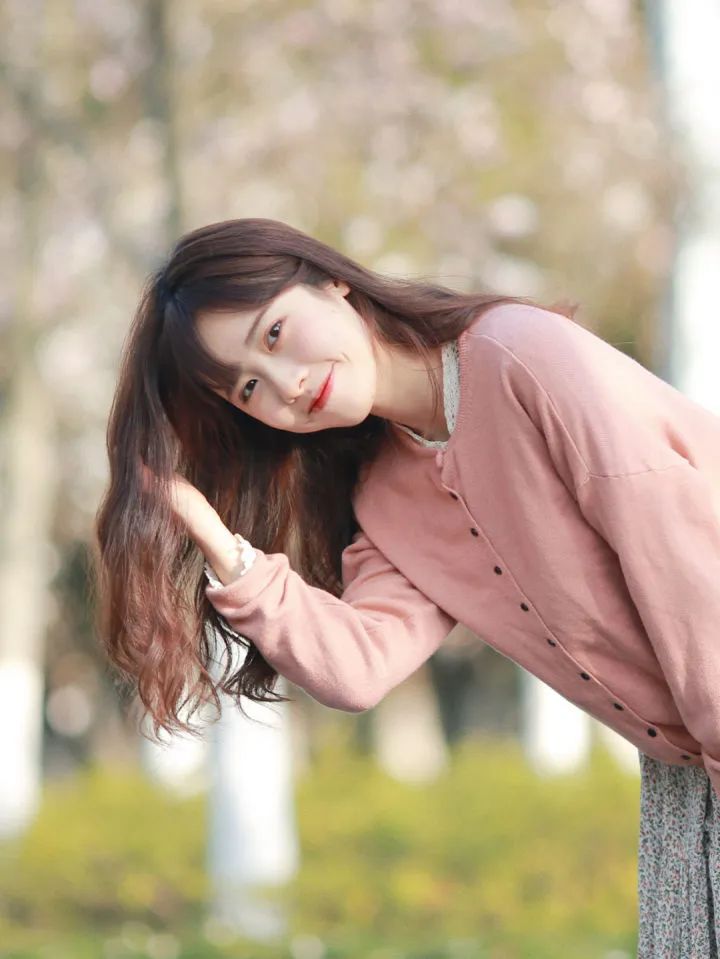 人像写真实用拍照技巧,这11个拍照姿势,人像摄影师都在用