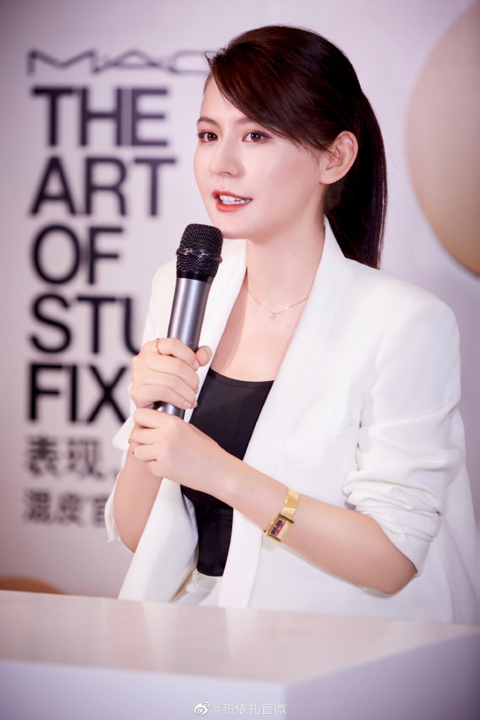 热依扎独特的异域美曾被人说不可能有戏演