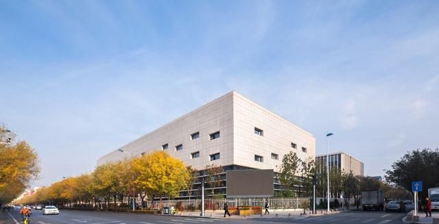 天津泰达第一中学