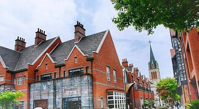 上海的"城乡结合部",有着浓烈的英伦风格,还有全国最美书店