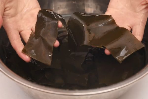 泡发海带时水里多加一样它10分钟泡开无腥味太实用了