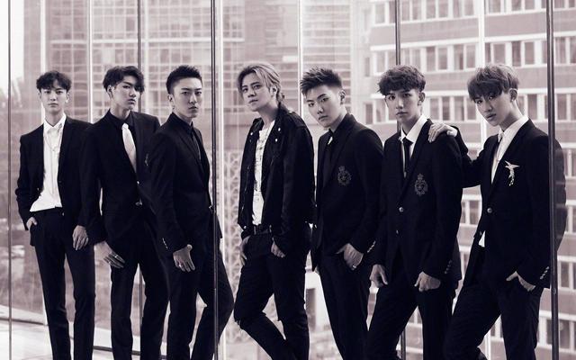 罗志祥最近三天频繁登录微博网传他力捧的cto男团要解散