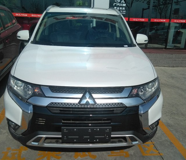 2020款广汽三菱欧蓝德实车到店,将于明天上市,配适时四驱 cvt