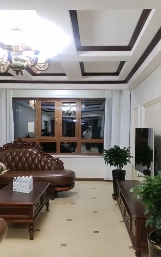 给爸妈买的新房装修很大气,美观时尚简欧风格设计,宽敞明亮