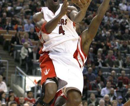 "龙王"怒吼|波什真的是热火三巨头最差的一个吗?