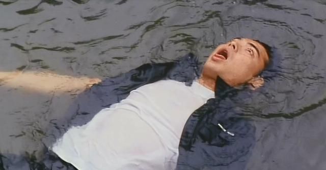 1999年的山村老尸为何能在惊悚片中独树一帜这4点很重要