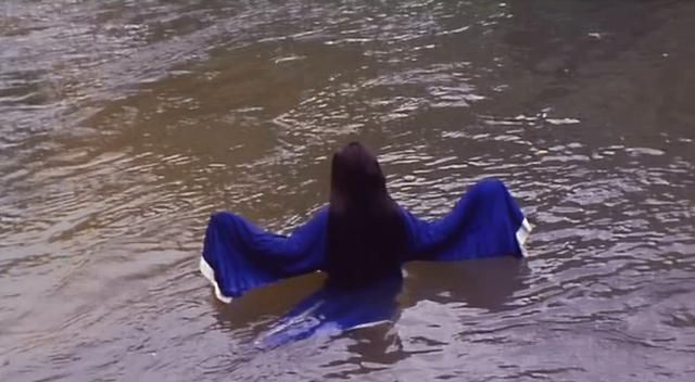 1999年的山村老尸为何能在惊悚片中独树一帜这4点很重要