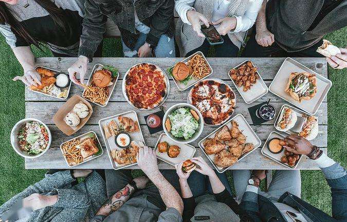 美国人的餐桌礼仪文化来了美国不得不学哦
