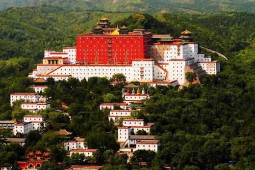 河北一個5a旅遊景區耗時90年建成的皇家行宮夏天的避暑勝地