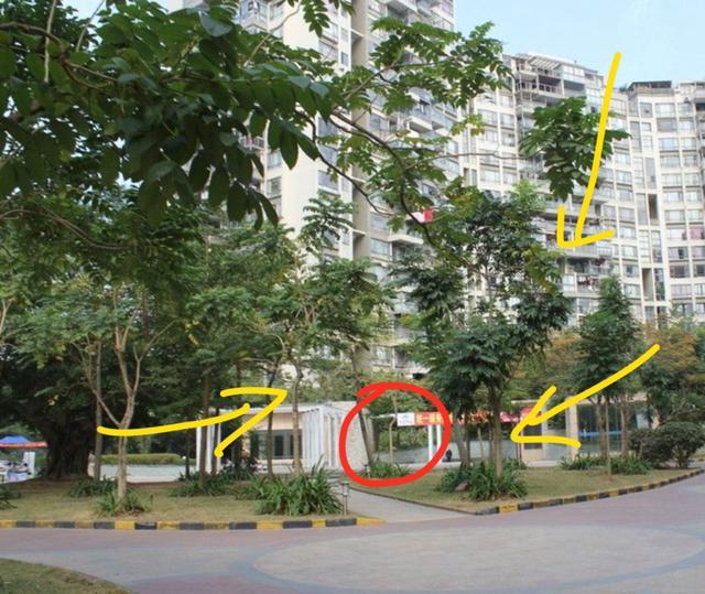 一,窗户不可正对马路或是河流窗户正对马路的话,会形成风水学上的路煞