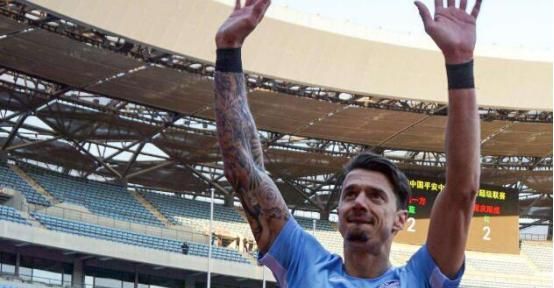 后悔吗?大连一方不要之人离队后闪耀欧冠,球迷:就不该放他走