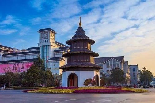 江苏最霸气地标建筑,建立距今435年,历史上耀眼般的