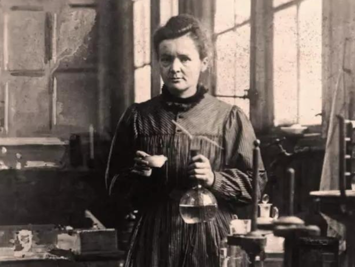 镭元素发出荧光的背后是许多镭女孩的悲剧到底发生了什么