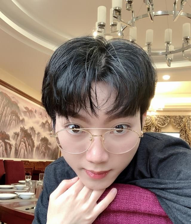 孤影又一次破纪录,为家乡特产代言,百万粉丝收货后表示要回购