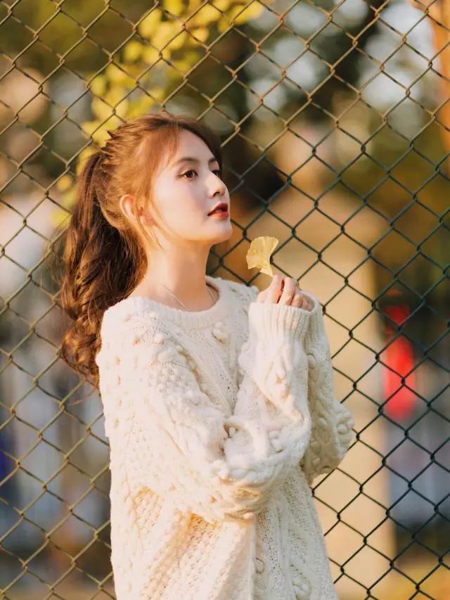 拍照怎么摆姿势好看,12个拍照姿势,实用自然好看