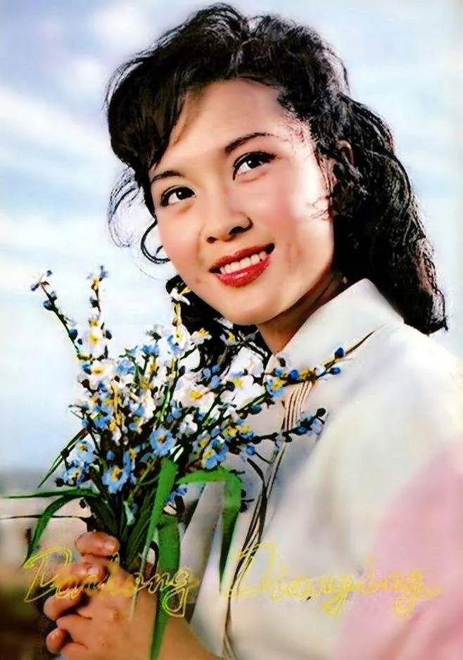 而当时方舒也有一段幸福的婚姻与陈国星,并且两人也有一个女儿,而当时