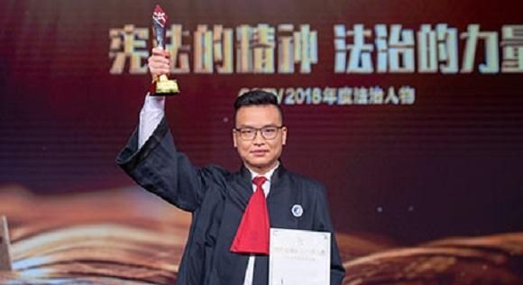 2700多万聋哑人维权难，他成中国首位手语律师，受外媒BBC关注休闲区蓝鸢梦想 - Www.slyday.coM