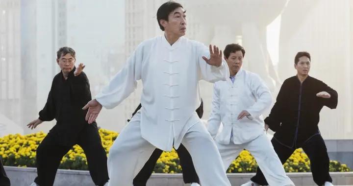 太极拳的以柔克刚，要从黏、化入手|纸片|劲力|由性|因应|打手_新浪新闻
