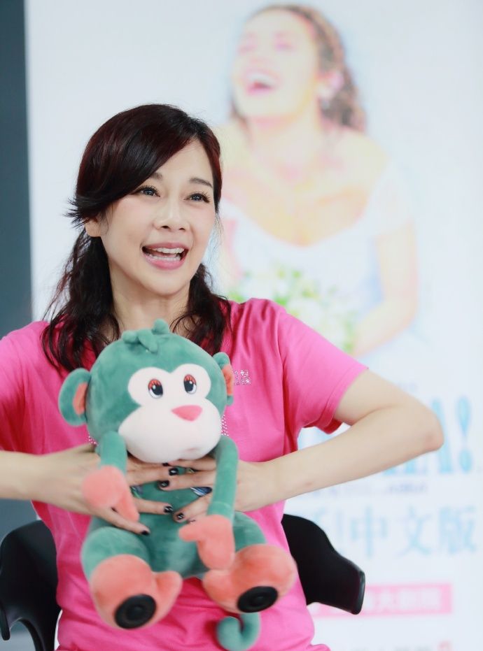 陈松伶参加《乘风破浪》,张铎为爱妻打call笑侃活着回来