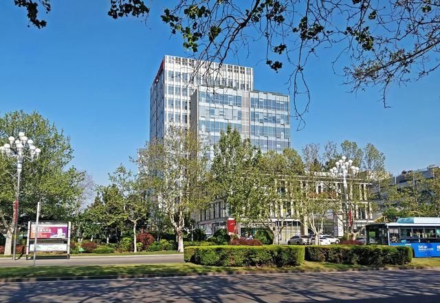 山东威海，疫情后，店面开放却没有顾客