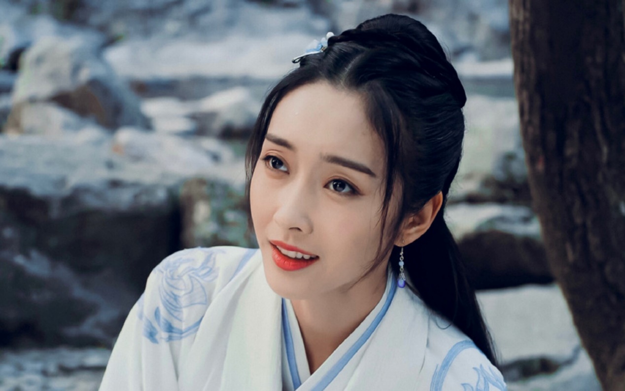 宣璐资源堪比迪丽热巴,为何粉丝还不满|肖战|宣璐|陈情令_新浪新闻