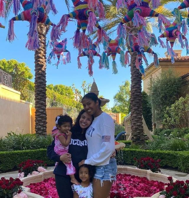 最近,科比妻子瓦妮莎更新了自己的社交状态,这次她发表了一张图片,来