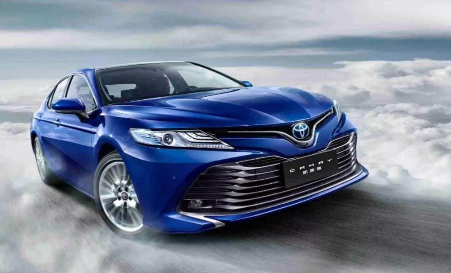 中级车销量王者！迈腾雅阁凯美瑞三剑客你选谁！