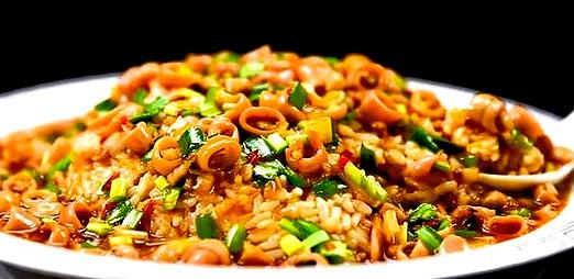 海肠香脆爽口 韭菜新鲜美味 成就了诱人的海肠捞饭 多谢转发|韭菜|美