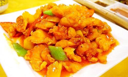 菠萝鸡片 颜色金黄 酸香可口 肉质细嫩 做法简单