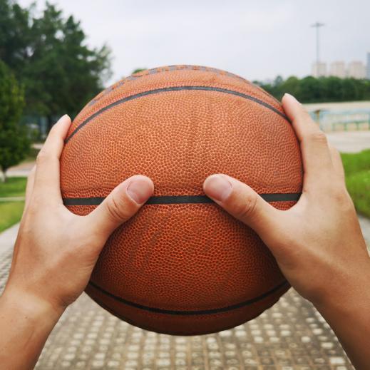 中考体育项目居家锻炼指南⑥ | 动图 分析,手把手教您篮球练习技巧