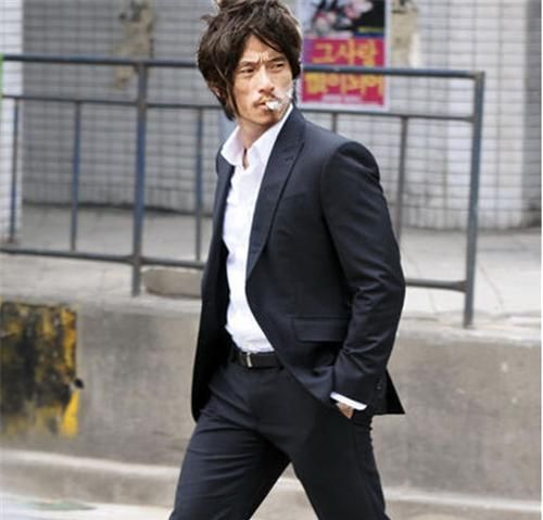 10年前因长得帅成网红的犀利哥现状如何