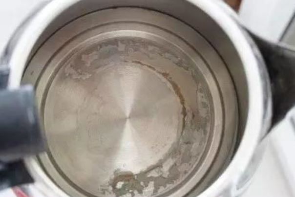 海尔热水器清理水垢 电热水器使用技巧全攻略
