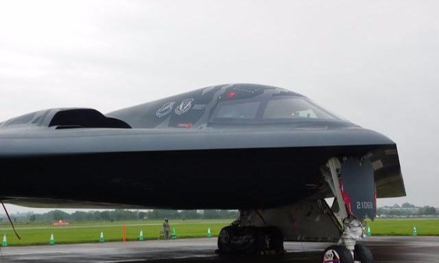 轰20来啦起飞重量200吨航程8000公里中美已并驾齐驱