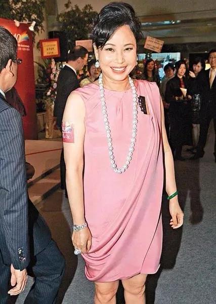 赌王三太陈婉珍的成功学